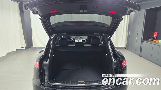 Porsche Cayenne 2020 — photo 30