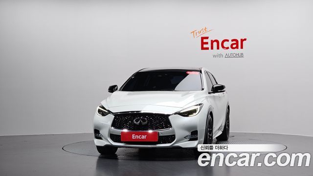Infiniti Q30 2017 — photo 3