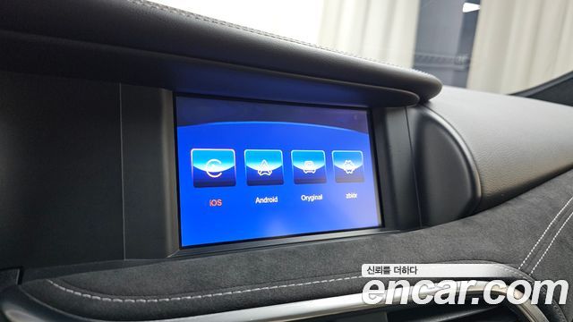 Infiniti Q30 2017 — photo 32