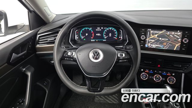 Volkswagen Jetta 2021 — photo 19