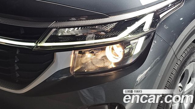 Kia Seltos 2024 — photo 8