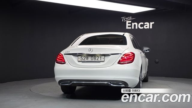 Mercedes-Benz C-Class 2016 — photo 4