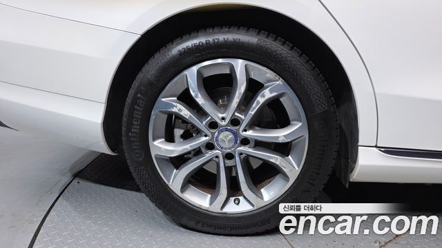 Mercedes-Benz C-Class 2016 — photo 5