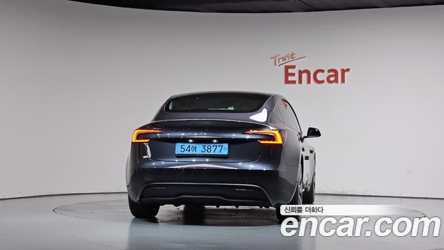 Tesla Model 3 2025 — photo 4