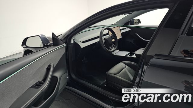 Tesla Model 3 2025 — photo 13