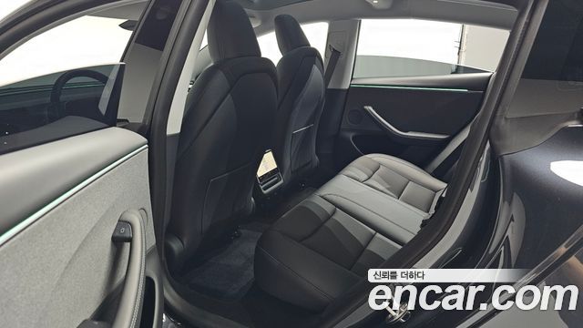 Tesla Model 3 2025 — photo 17