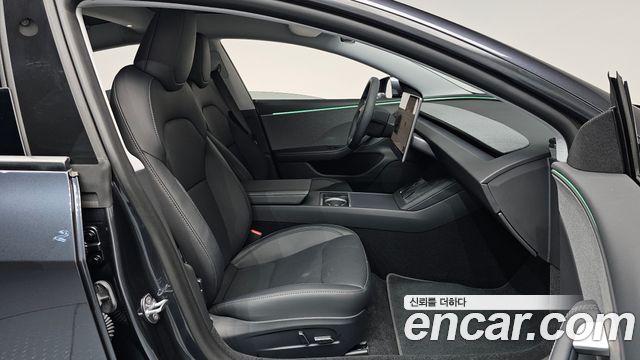Tesla Model 3 2025 — photo 16