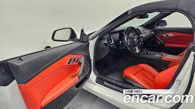 BMW Z4 2021 — photo 10