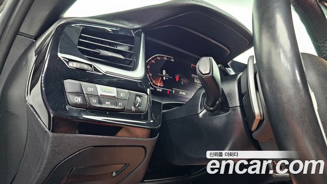 BMW Z4 2021 — photo 17