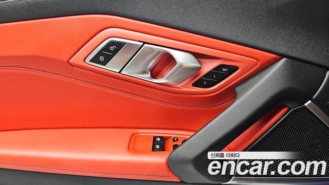 BMW Z4 2021 — photo 19