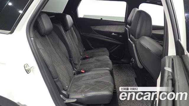 Peugeot 5008 2021 — photo 11