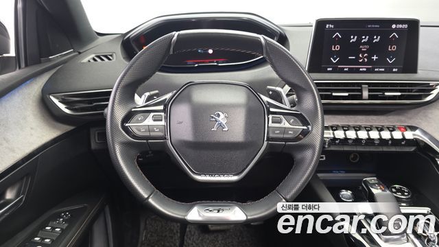 Peugeot 5008 2021 — photo 13