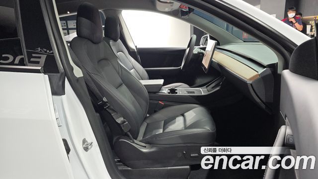 Tesla Model Y 2022 — photo 18