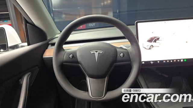 Tesla Model Y 2022 — photo 19