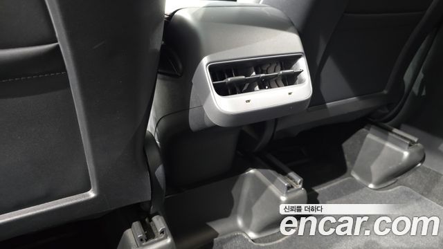 Tesla Model Y 2022 — photo 28