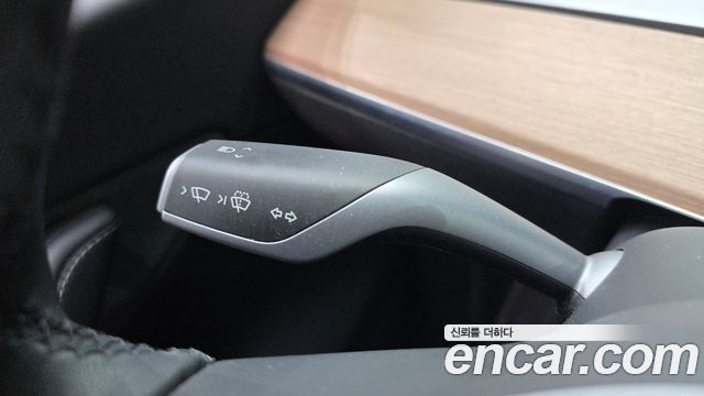 Tesla Model Y 2022 — photo 29