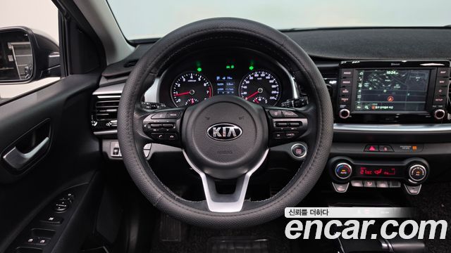 Kia Stonic 2019 — photo 19