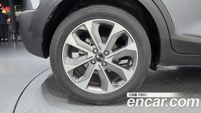 Kia Stonic 2019 — photo 7