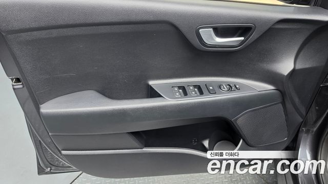 Kia Stonic 2019 — photo 14