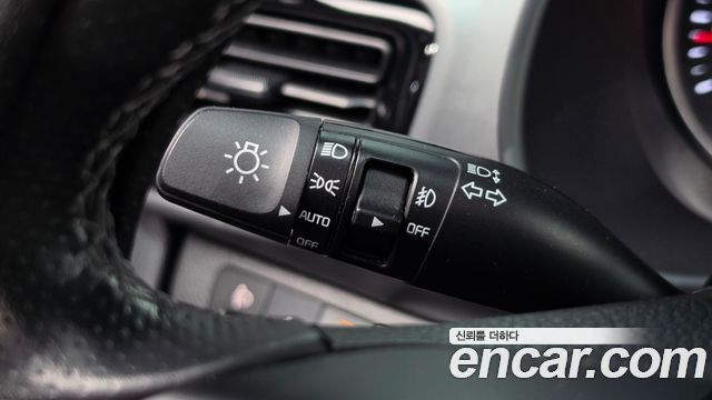 Kia Stonic 2019 — photo 30