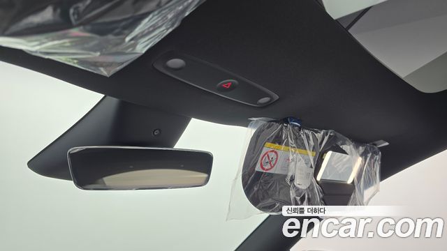 Tesla Model Y 2026 — photo 25