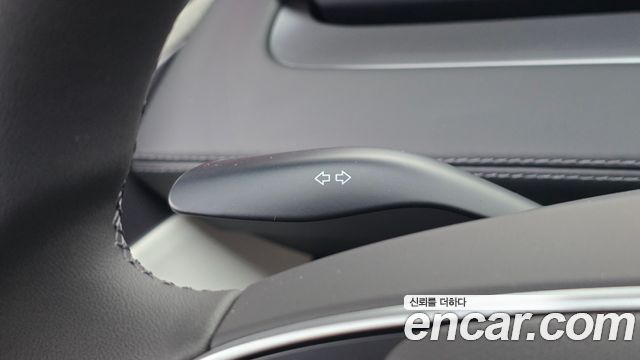 Tesla Model Y 2026 — photo 32