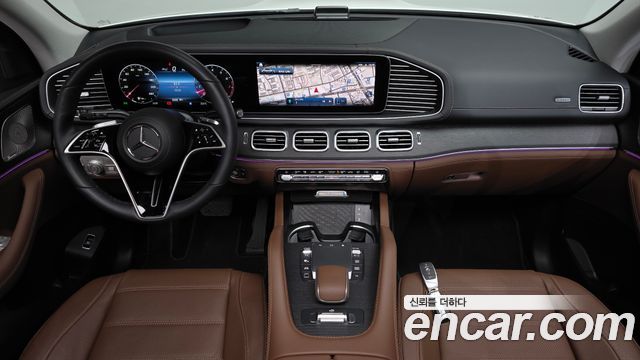 Mercedes-Benz GLE-Class 2025 — photo 10