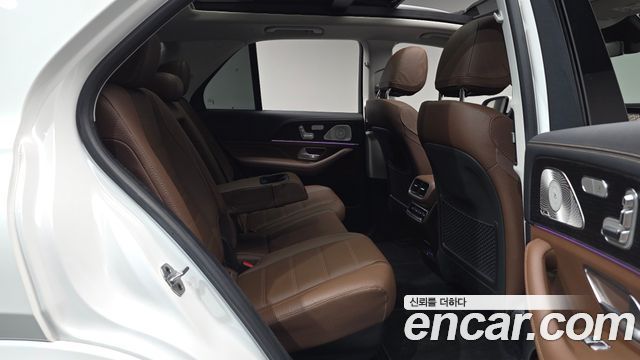 Mercedes-Benz GLE-Class 2025 — photo 18