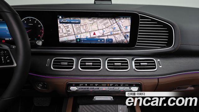 Mercedes-Benz GLE-Class 2025 — photo 20