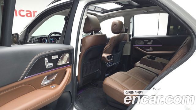 Mercedes-Benz GLE-Class 2025 — photo 16