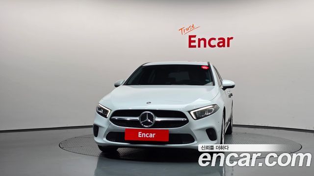 Mercedes-Benz A-Class 2019 — photo 3