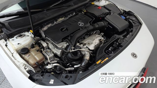 Mercedes-Benz A-Class 2019 — photo 6