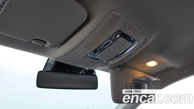 Mercedes-Benz A-Class 2019 — photo 24