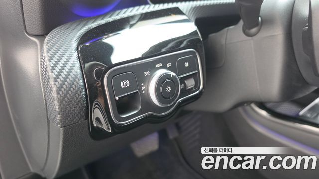 Mercedes-Benz A-Class 2019 — photo 26