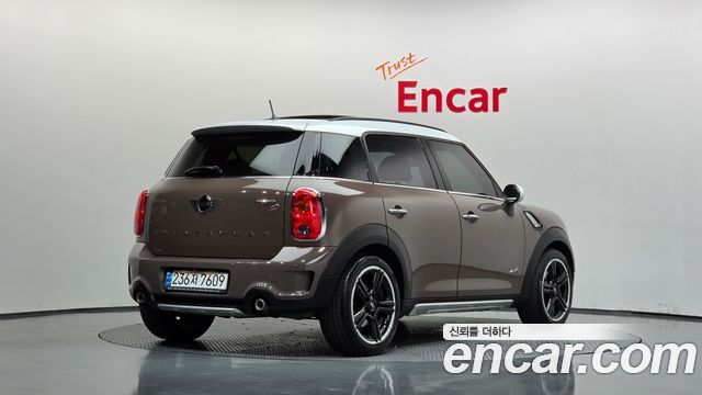 Mini Countryman 2015 — photo 2