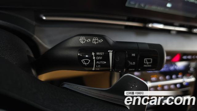Kia Canival 2023 — photo 24