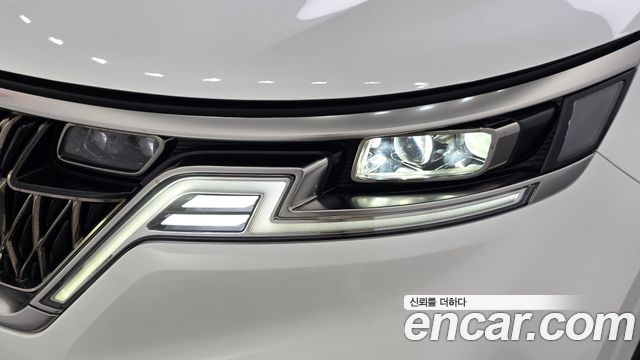 Kia Canival 2023 — photo 8