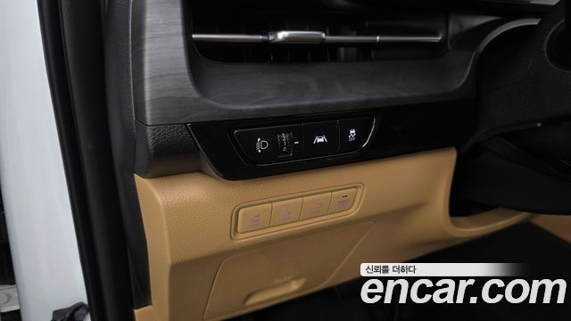 Kia Canival 2023 — photo 28