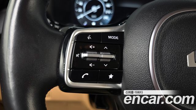 Kia Canival 2023 — photo 29