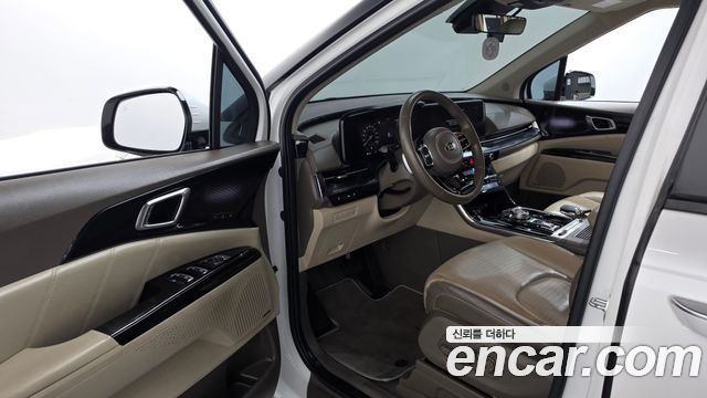 Kia Canival 2021 — photo 13
