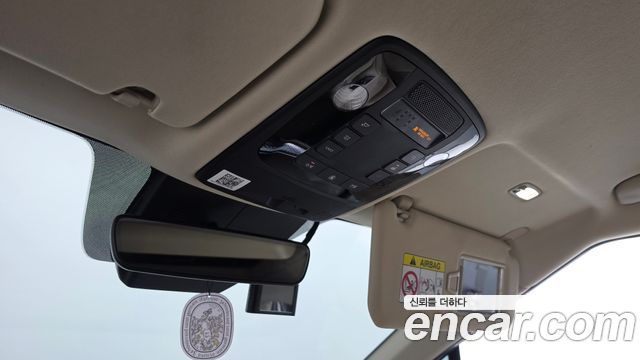 Kia Canival 2021 — photo 23