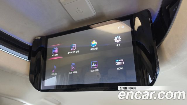 Kia Canival 2021 — photo 24
