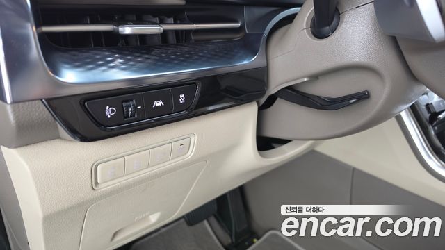 Kia Canival 2021 — photo 25