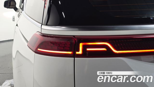 Kia Canival 2021 — photo 9