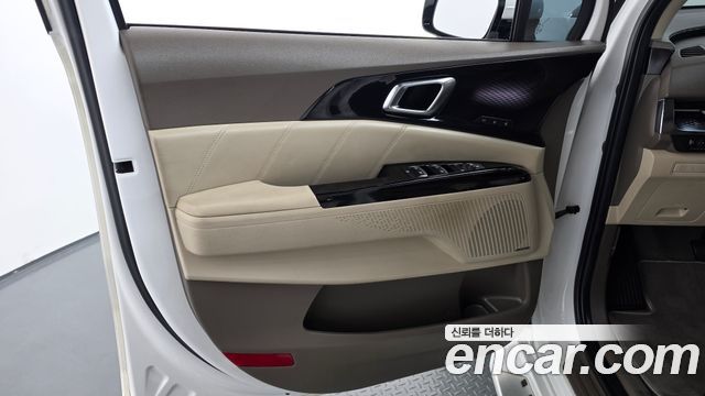 Kia Canival 2021 — photo 14