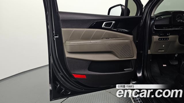 Kia Canival 2025 — photo 14