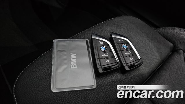 BMW 1-Series 2022 — photo 20