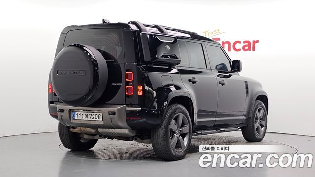 Land Rover Defender 2025 — photo 2