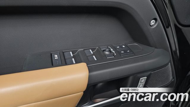 Land Rover Defender 2025 — photo 27