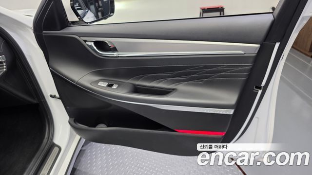 Hyundai Grandeur 2022 — photo 14